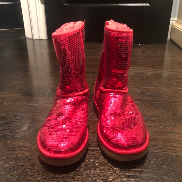 red christmas uggs